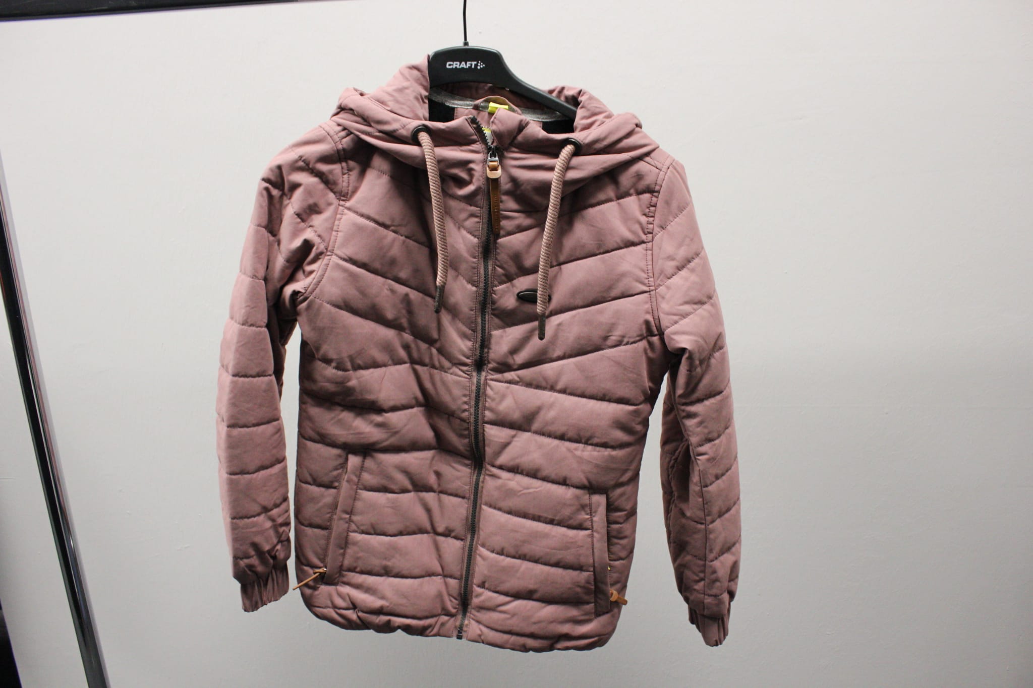 2634C9e3 D38d 49A2 9513 A48e885f9ba1