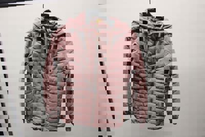 2634C9e3 D38d 49A2 9513 A48e885f9ba1