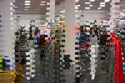 56021536 372B 4760 9Add 56323F1d6dd8